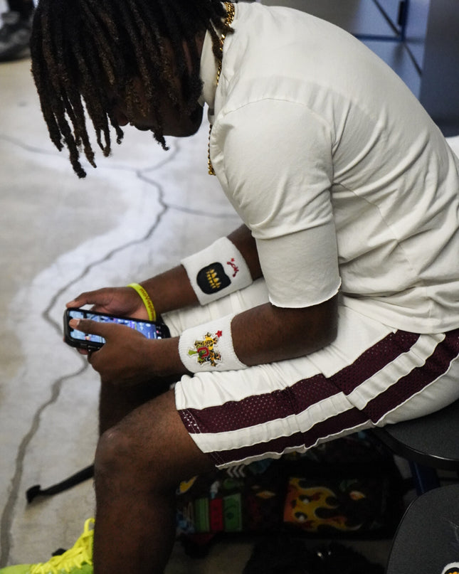 COLLEGE GRILLZ CHROME WHITE Wristbands
