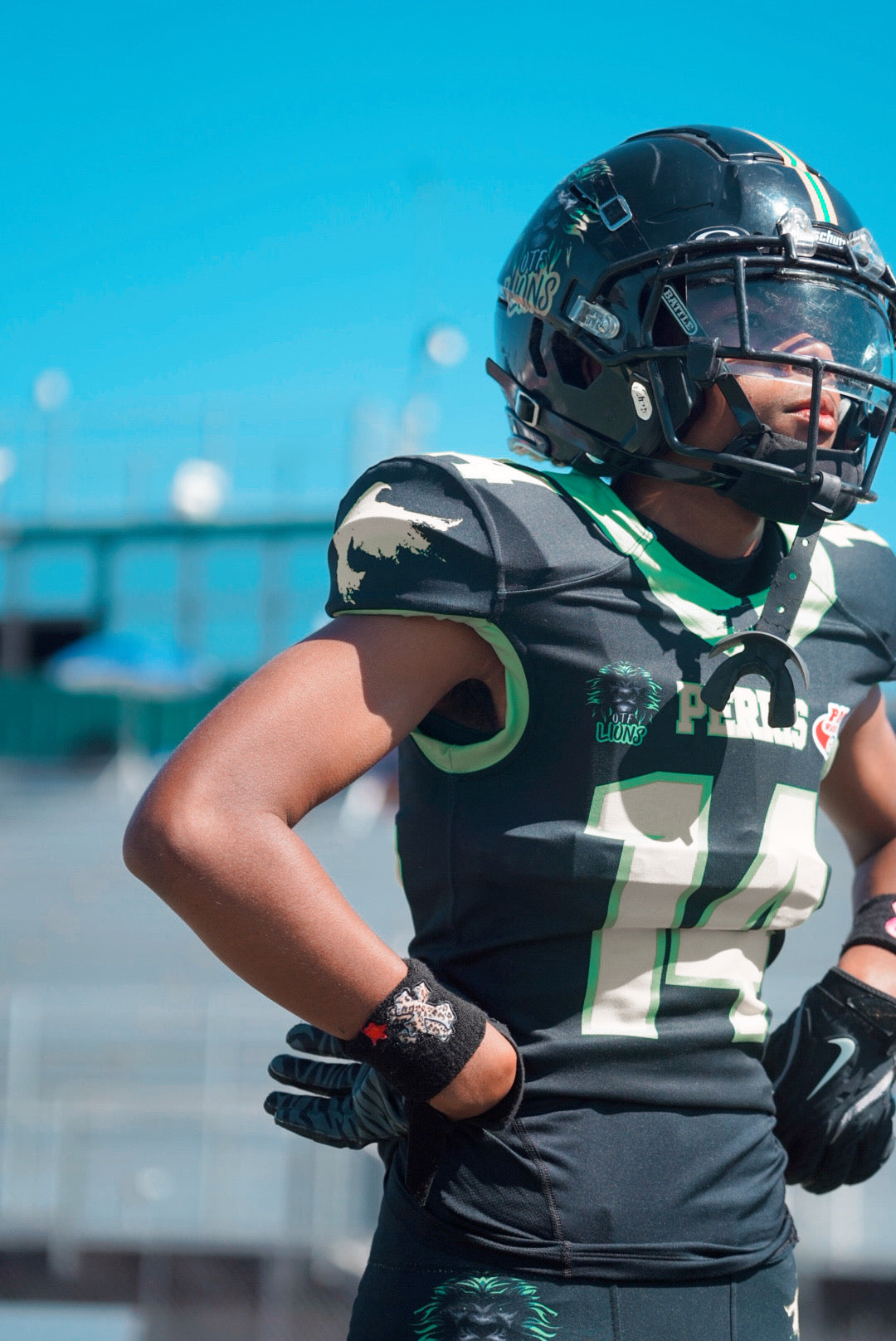 CHAOS CHROME BLACK WRISTBANDS